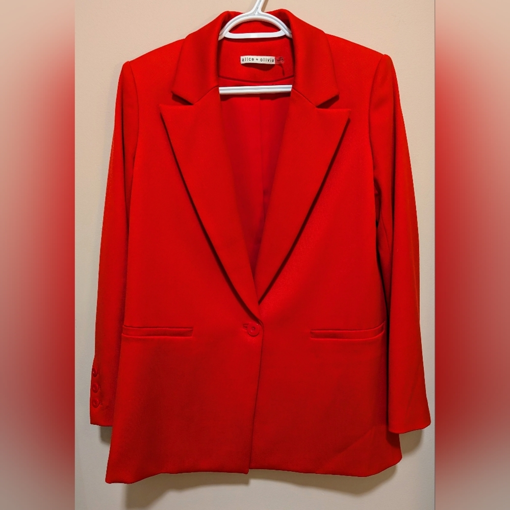 alice + olivia oversized red blazer ❤️
